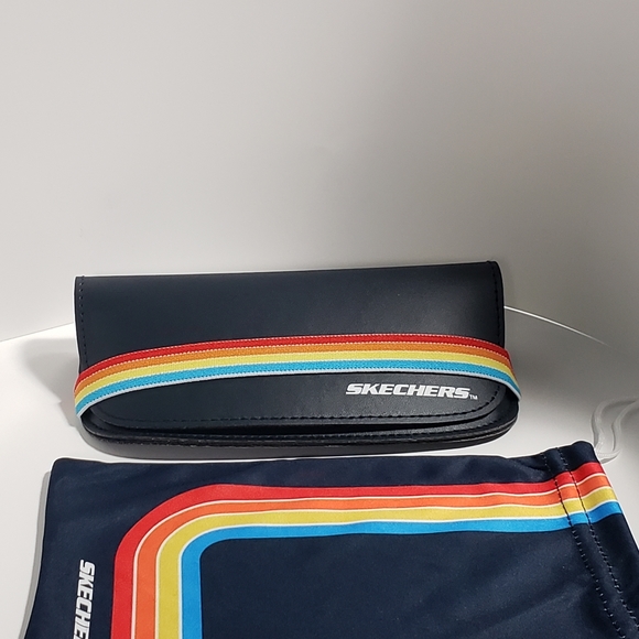 NWT SE5107 Blk/Green authentic Skechers sunglasses with case 😎 - Picture 8 of 8